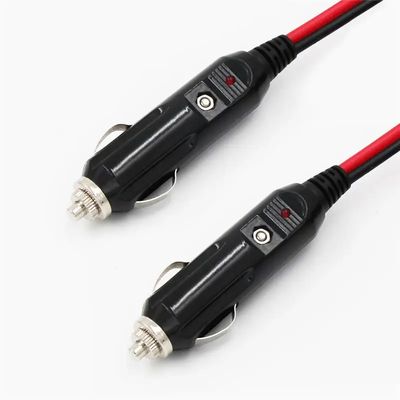 Caricabatterie per auto da 12-24 Volt con adattatore per accendisigari maschio-maschio