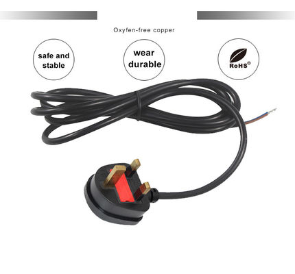 UK 3 Pin BS1363 a IEC C13 Corde di alimentazione H05VV-F 3x0,5mm2