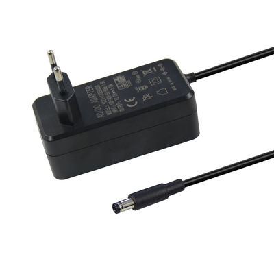 EU Wall Plug 1M 22AWG Adapter di alimentazione 12V 5A 5521Mm per telecamere di sorveglianza LED