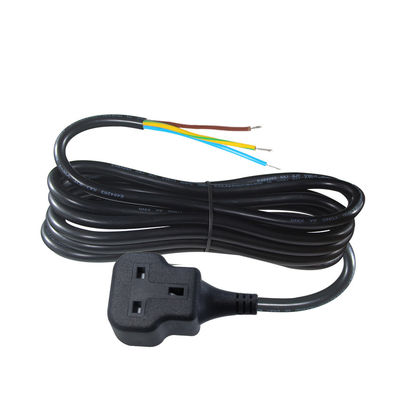 Sottovoce femminile standard (BS) del Regno Unito con terminali di filo pre-striped e stagnato per connessioni di crimp sicure