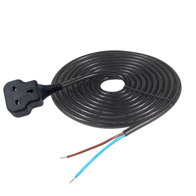 Sottovoce femminile standard (BS) del Regno Unito con terminali di filo pre-striped e stagnato per connessioni di crimp sicure