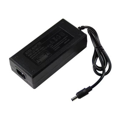 Ampia tensione di ingresso 240v 100 C14/C8/C6 Adaptore elettronico Multi porte CC 5.5*2.1 120W Potenza 240V Per ingrosso