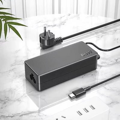 Ampia tensione di ingresso 240v 100 C14/C8/C6 Adaptore elettronico Multi porte CC 5.5*2.1 120W Potenza 240V Per ingrosso