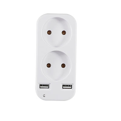 Adaptatore di presa di corrente alternata a doppia presa di corrente standard europeo con 2 porte di ricarica USB 250V 10A Convertisore di potenza a muro