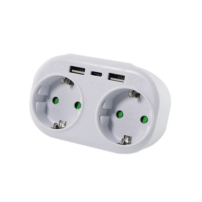 Adaptatore di presa di corrente standard europeo con doppia presa di corrente alternata, 2 porte USB e 1 porta di ricarica di tipo C 250V 10A