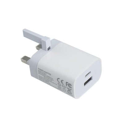 Caricabatterie a parete UK a 2 pin con porte USB-C e USB-A, uscita 20W, adattatore di alimentazione a doppia porta compatto per telefono / tablet