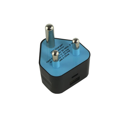 Caricabatterie SA con presa USB, porte USB-C e USB-A 5V 3.4A