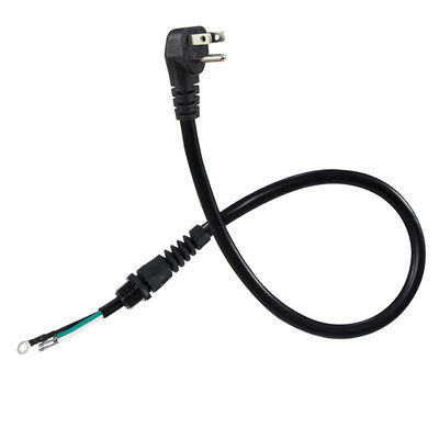 NEMA 5-15P angolo retto verso il cavo di alimentazione Schuko con sollievo della tensione