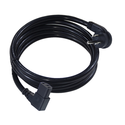 Cavo di alimentazione ad angolo retto NEMA 5-15P a IEC C13 per impieghi gravosi 18AWG