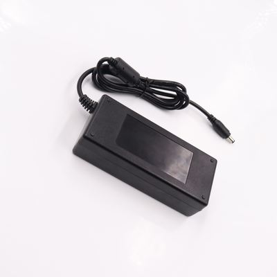 Caricabatterie per laptop da 24V 2.25A 54W con uscita CC da 2.1 mm