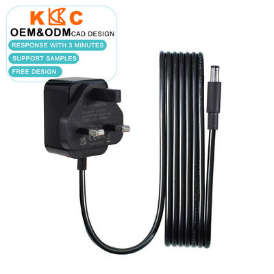 Adaptatore di alimentazione 12V 2A con più pulsanti in CC